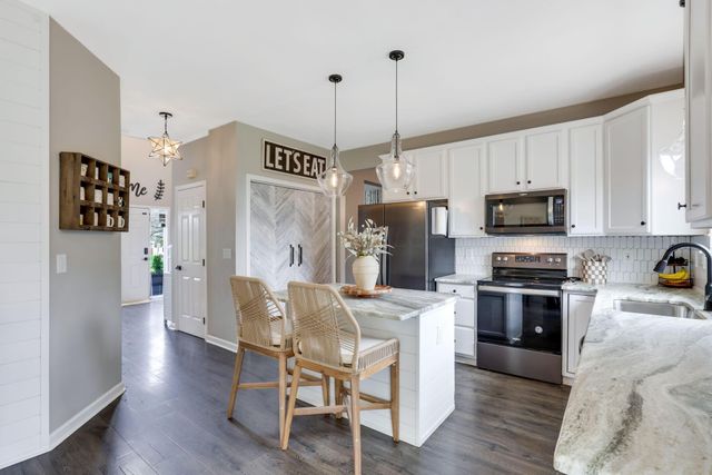 157 Trail E, Etna, OH 43062