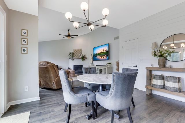 157 Trail E, Etna, OH 43062