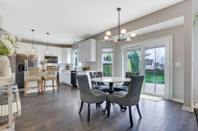 157 Trail E, Etna, OH 43062