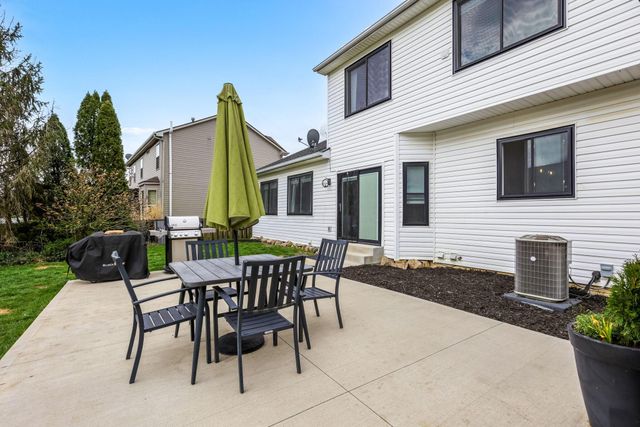 157 Trail E, Etna, OH 43062