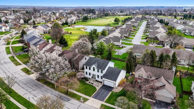 157 Trail E, Etna, OH 43062