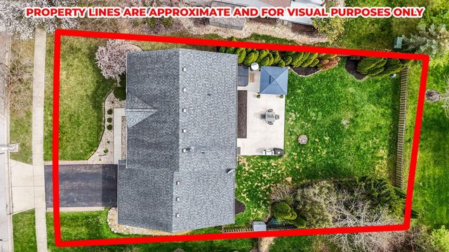 157 Trail E, Etna, OH 43062