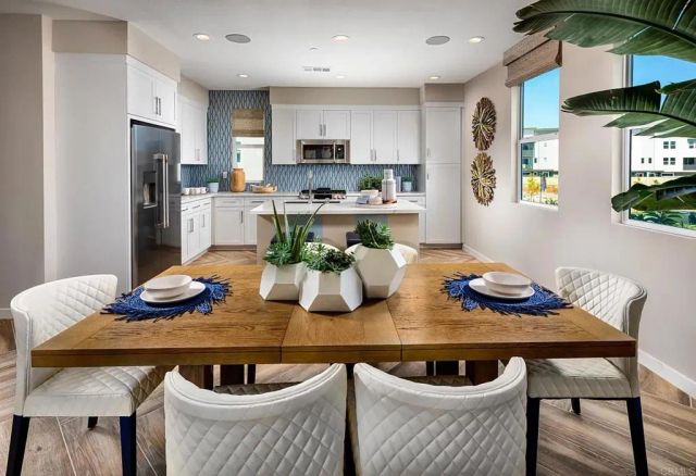 10502 Coupland Way, Mira Mesa, CA 92126