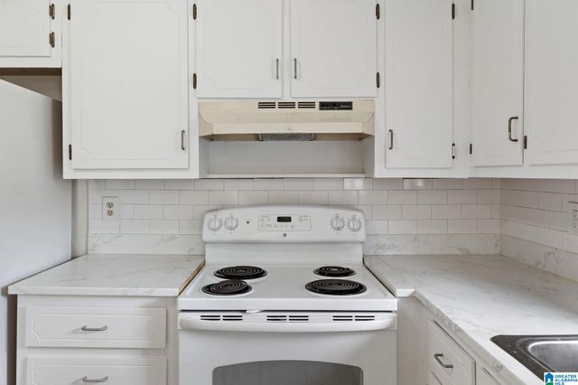 5457 NOTTINGHILL DRIVE, Birmingham, AL 35235