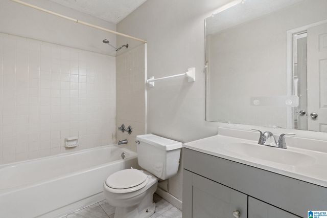 5457 NOTTINGHILL DRIVE, Birmingham, AL 35235