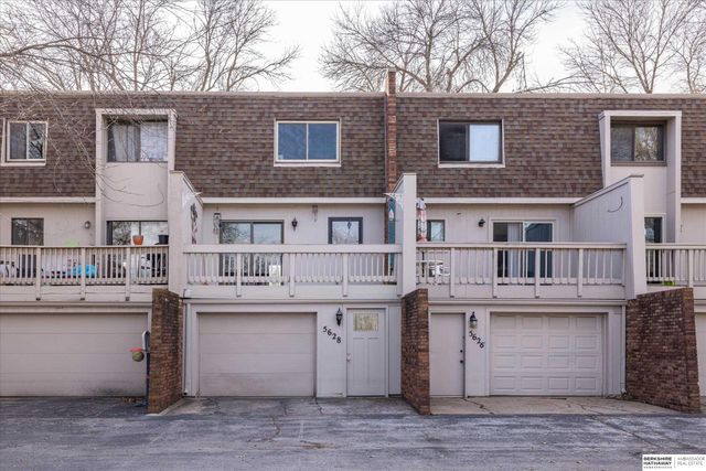 5628 S 92 Plaza, Omaha, NE 68127
