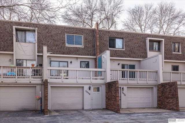 5628 S 92 Plaza, Omaha, NE 68127