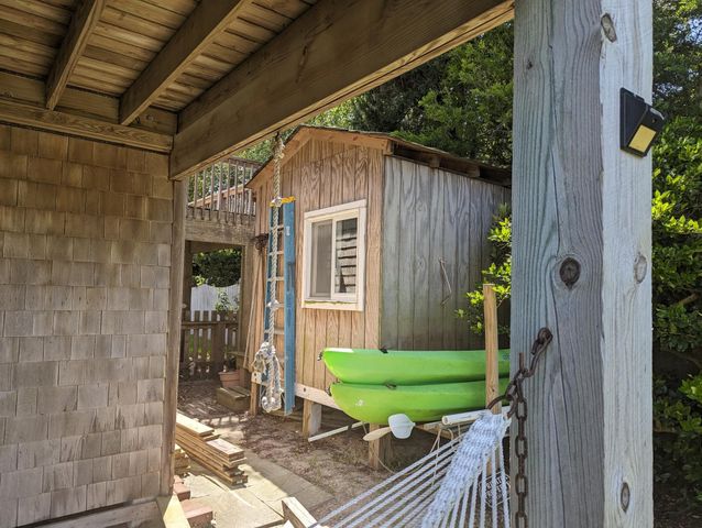 52 Fish Camp Ln Lot 94, Ocracoke, NC 27960