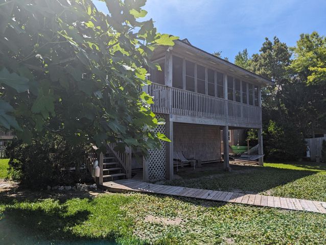 52 Fish Camp Ln Lot 94, Ocracoke, NC 27960