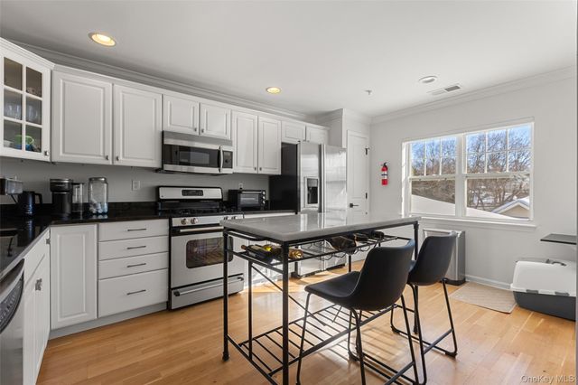 321 Northview Court, Peekskill, NY 10566