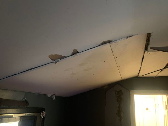 370 E COLLEGE AVE, Holly Springs, MS 38635