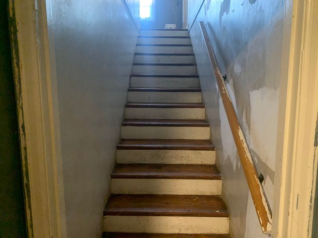 370 E COLLEGE AVE, Holly Springs, MS 38635