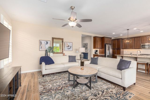 13231 W HUMMINGBIRD Terrace, Peoria, AZ 85383