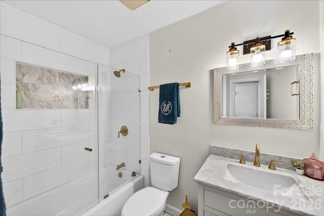 8007 Horse Chestnut Lane, Charlotte, NC 28277