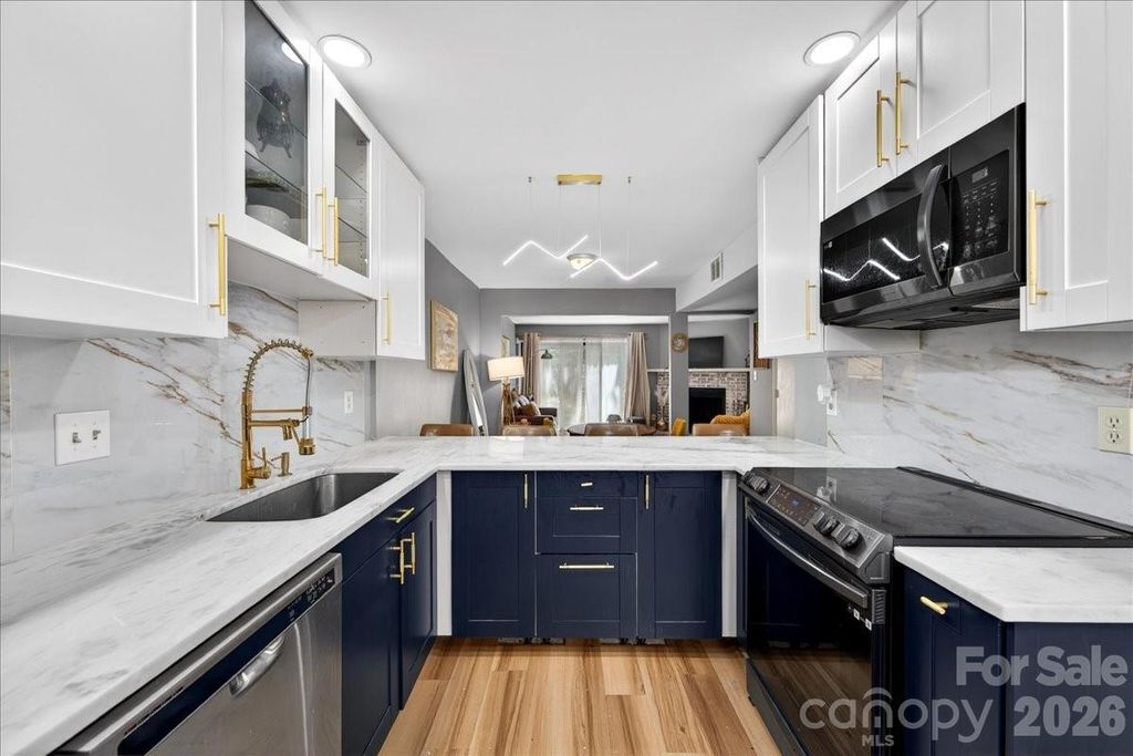 8007 Horse Chestnut Lane, Charlotte, NC 28277