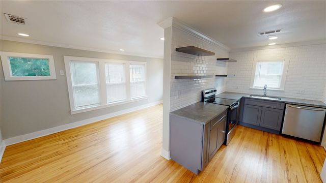 5842 Prospect Avenue, Dallas, TX 75206