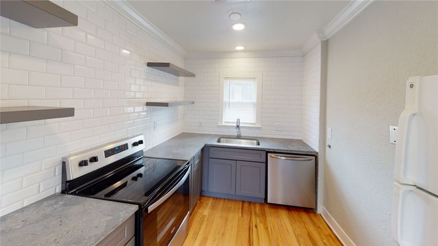 5842 Prospect Avenue, Dallas, TX 75206