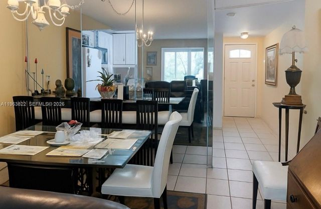 671 S Hollybrook Dr 302, Pembroke Pines, FL 33025