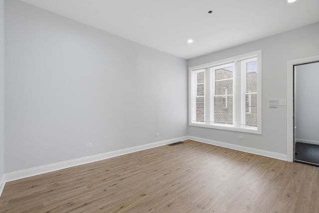 7141 S King Drive, Chicago, IL 60619