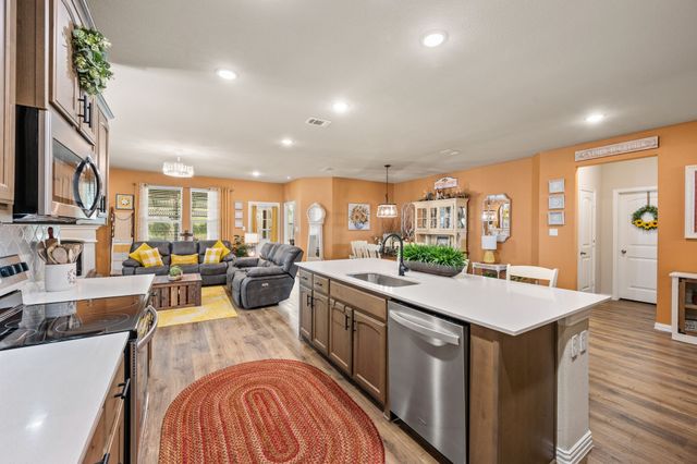 792 Feather Edge Drive, Springtown, TX 76082