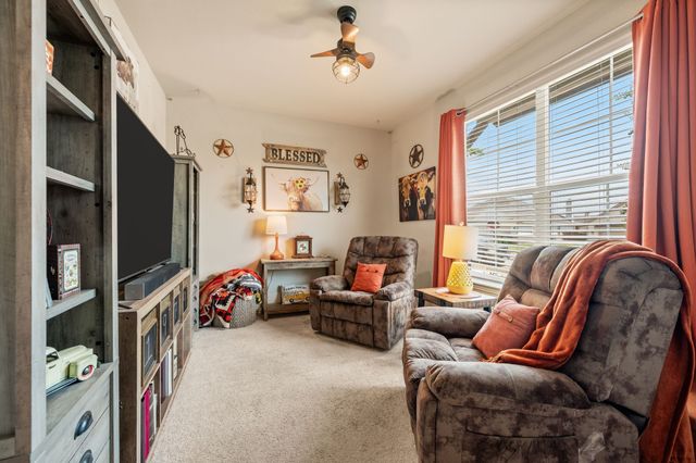 792 Feather Edge Drive, Springtown, TX 76082