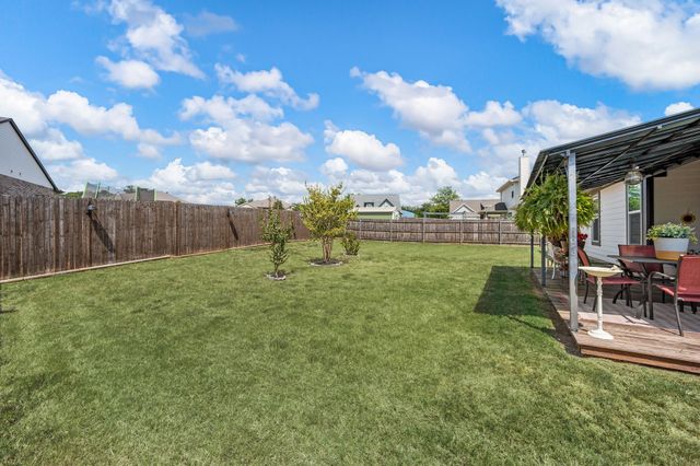 792 Feather Edge Drive, Springtown, TX 76082