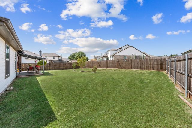 792 Feather Edge Drive, Springtown, TX 76082