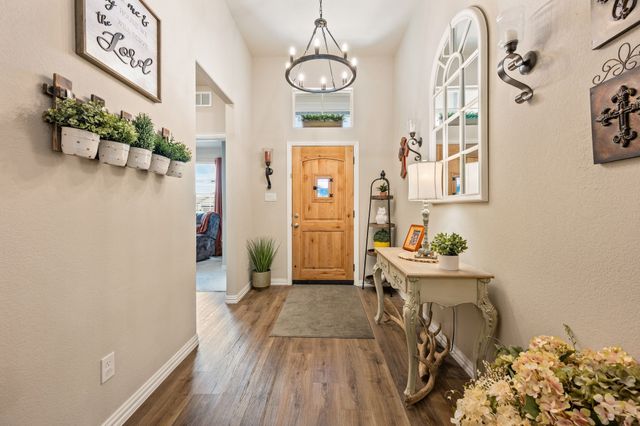 792 Feather Edge Drive, Springtown, TX 76082