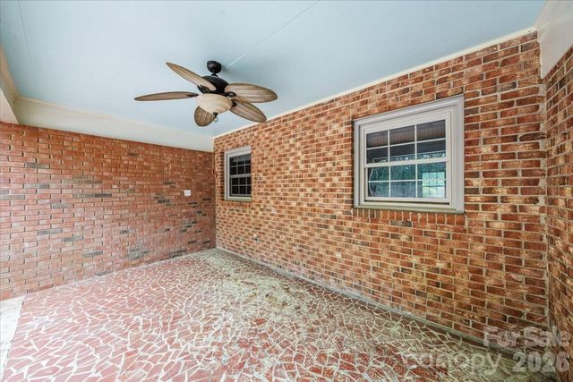 207 Williamsburg Lane, Wadesboro, NC 28170