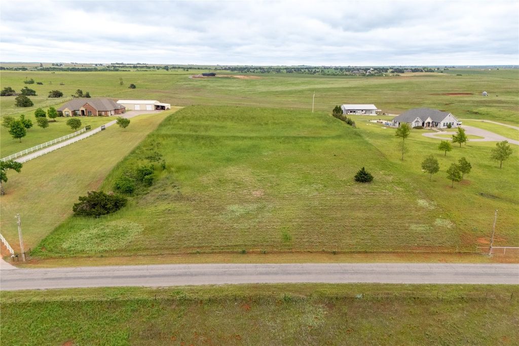 N 2440 Road North, Weatherford, OK 73096