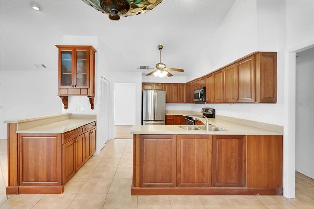 7535 MEGAN ELISSA LANE, Orlando, FL 32819