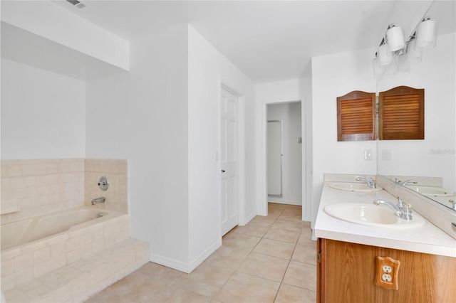 7535 MEGAN ELISSA LANE, Orlando, FL 32819