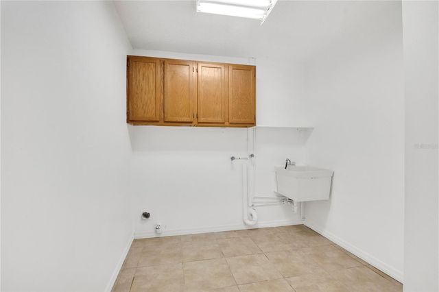 7535 MEGAN ELISSA LANE, Orlando, FL 32819