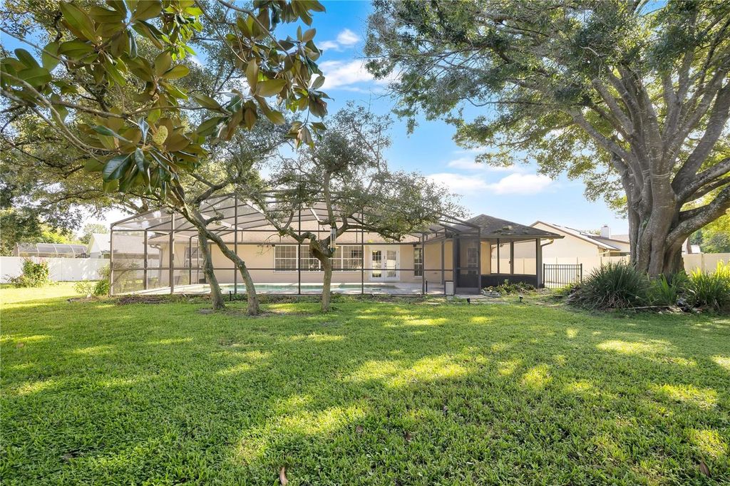 Image 34 of property listing at 7535 MEGAN ELISSA LANE, Orlando, FL 32819