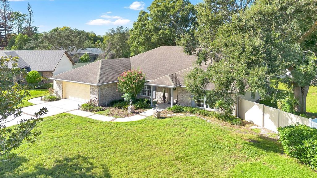 Image 40 of property listing at 7535 MEGAN ELISSA LANE, Orlando, FL 32819