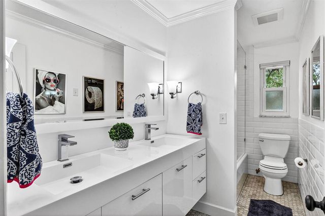 1511 NW 43RD TERRACE, Gainesville, FL 32605