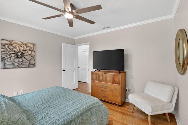 1511 NW 43RD TERRACE, Gainesville, FL 32605