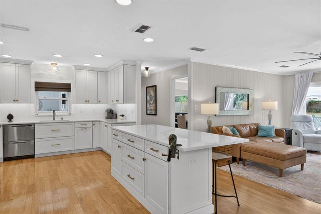 1511 NW 43RD TERRACE, Gainesville, FL 32605