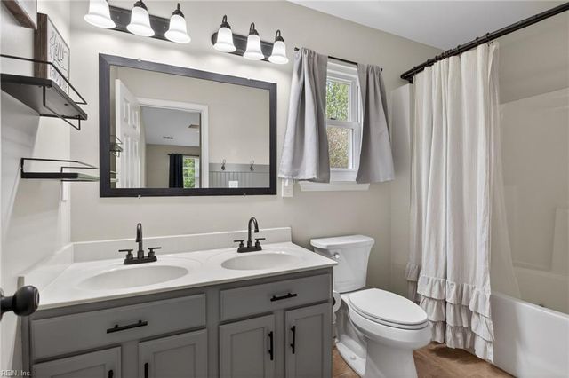 102 Bordeaux CT, Williamsburg, VA 23185