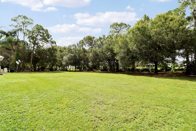 10635 Pine Needle Drive, Fort Pierce, FL 34945