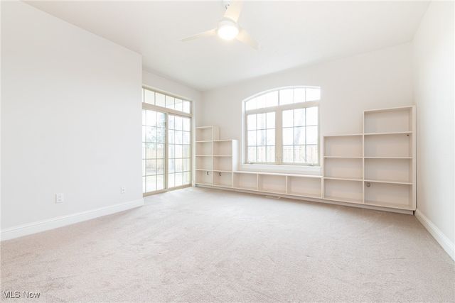 3194 Richmond Road, Beachwood, OH 44122