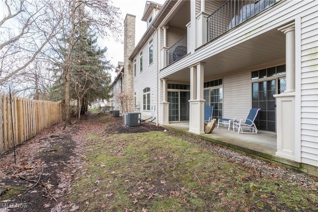 3194 Richmond Road, Beachwood, OH 44122