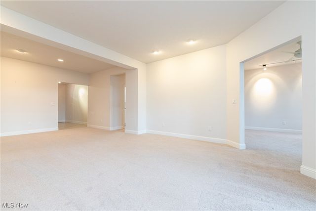 3194 Richmond Road, Beachwood, OH 44122