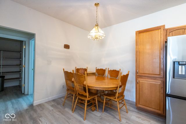 1085 Sassafras Trail, Greenwood, IN 46143