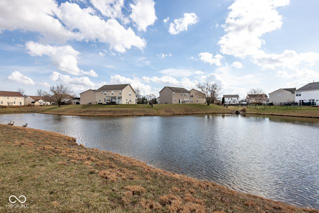 1085 Sassafras Trail, Greenwood, IN 46143