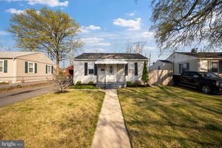 1812 KITTY HAWK RD, Essex, MD 21221