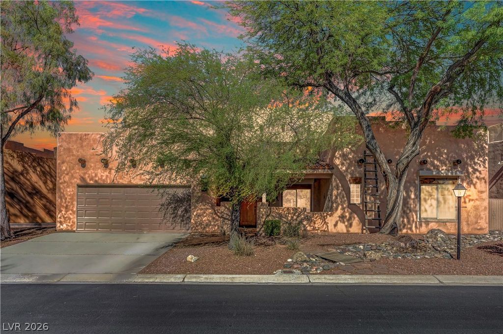 4012 Thunder Hawk Street, Las Vegas, NV 89129