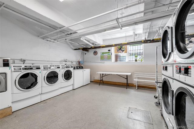 150-15 75th Avenue 6E, Kew Garden Hills, NY 11367