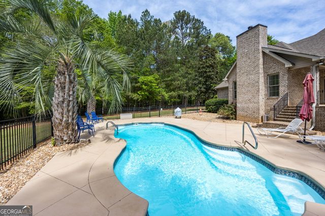 11 Deer Creek Drive, Forsyth, GA 31029