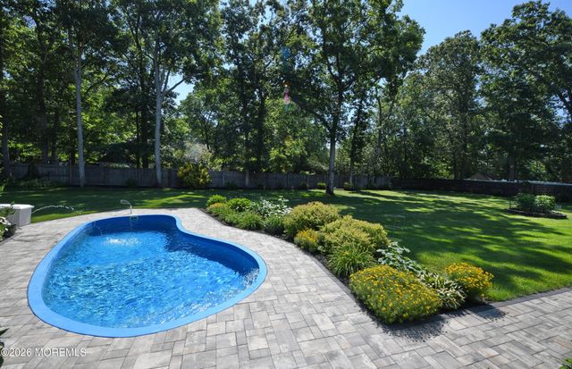 1621 Badger Drive, Toms River, NJ 08755